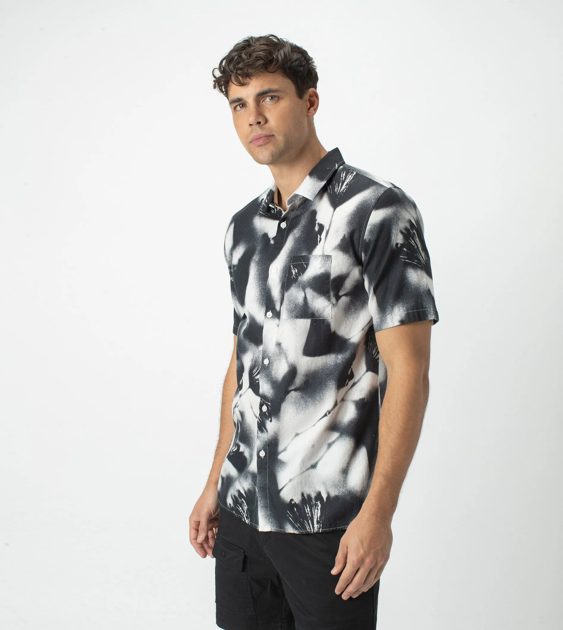 Mist SS Shirt Black