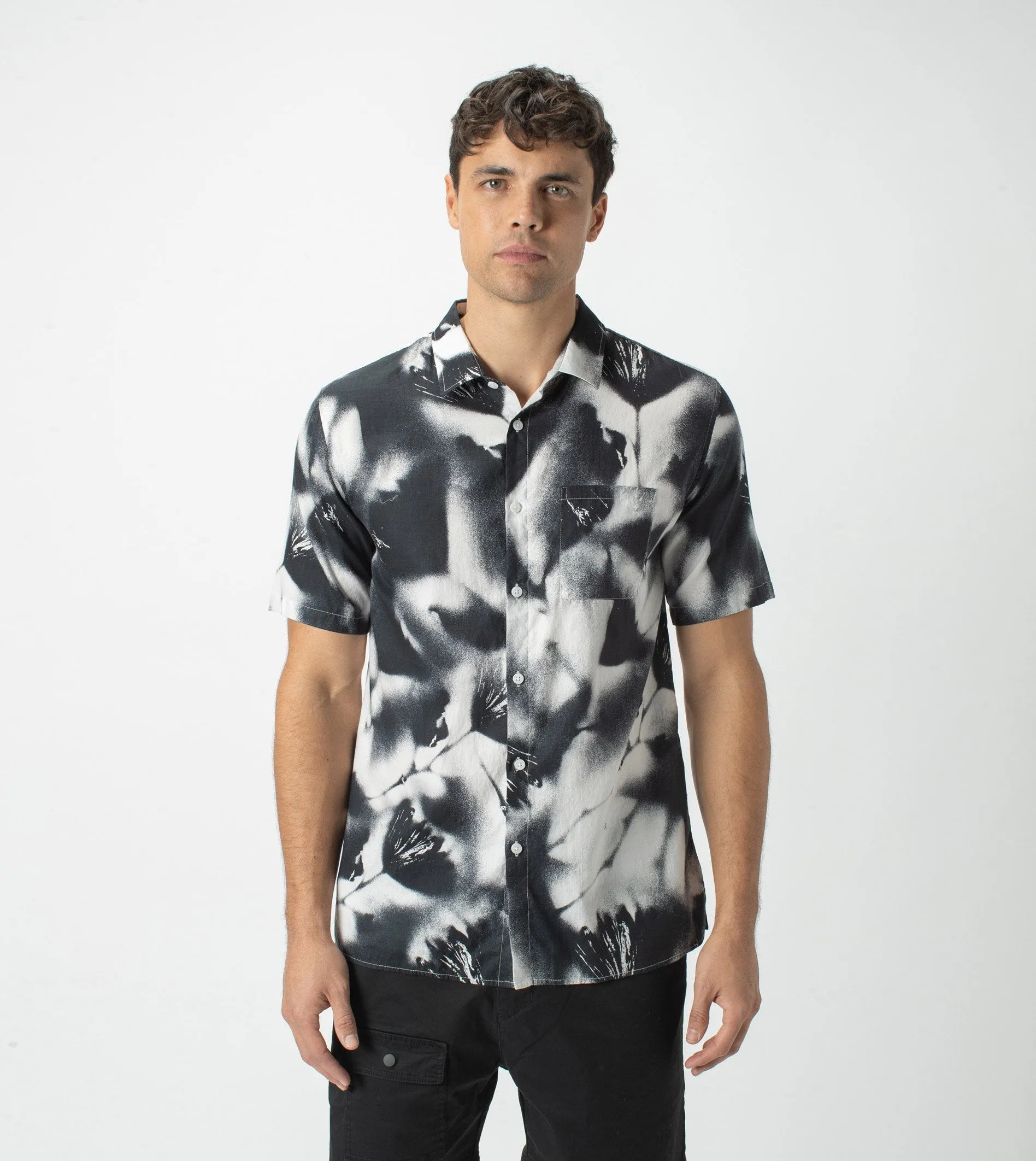 Mist SS Shirt Black